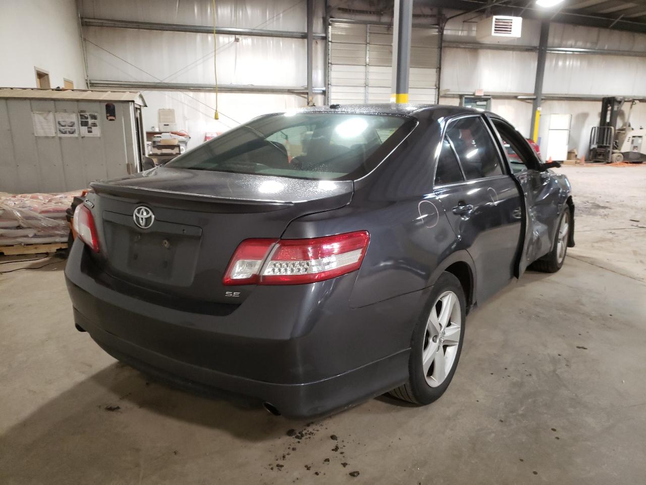 Photo 4 from auction – 2011 TOYOTA CAMRY BASE with VIN 4T1BF3EK4BU217688