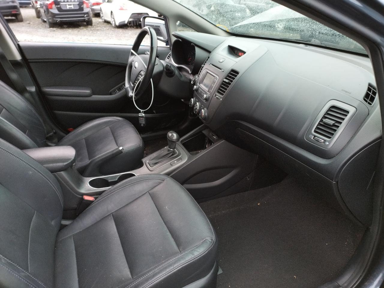 Photo 5 from auction – 2014 KIA FORTE EX with VIN KNAFZ4A80E5152251