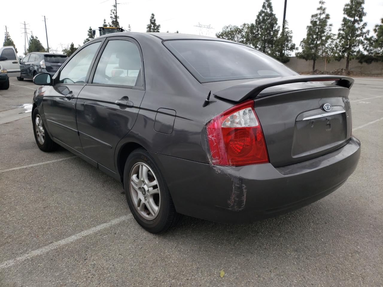 Photo 3 from auction – 2004 KIA SPECTRA LX with VIN KNAFE122X45057621