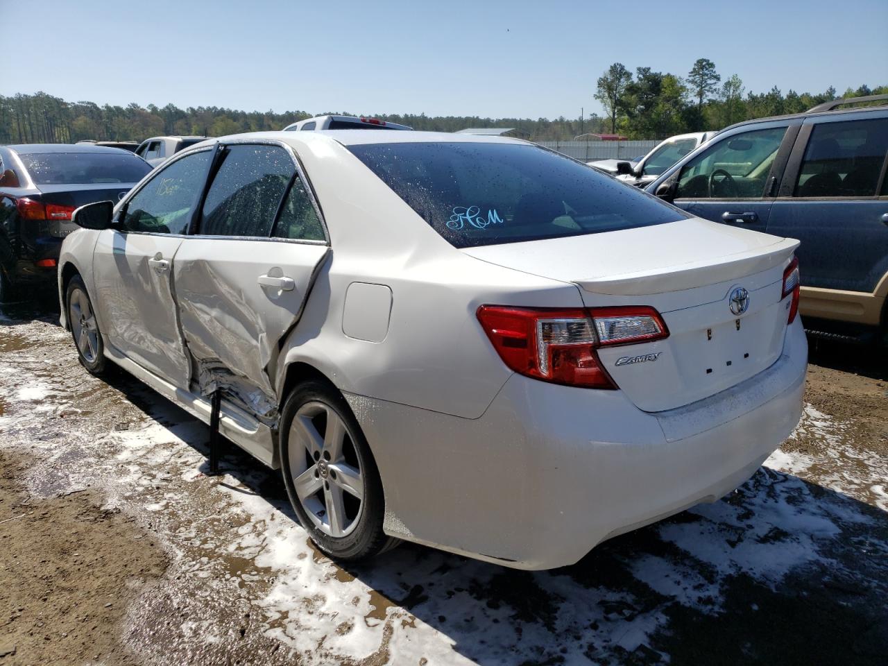 Photo 3 from auction – 2013 TOYOTA CAMRY L with VIN 4T1BF1FK5DU657053