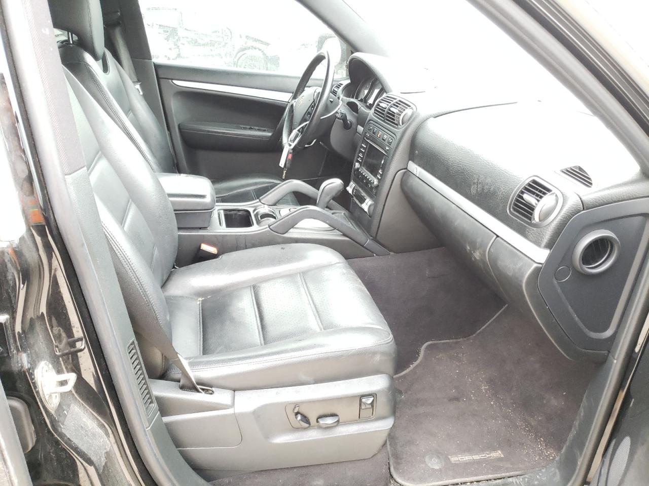 Photo 5 from auction – 2009 PORSCHE CAYENNE with VIN WP1AA29P69LA02021