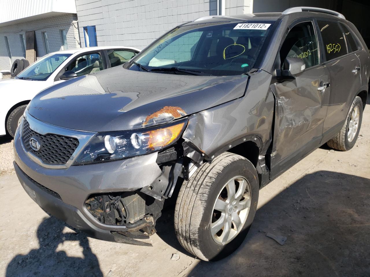 Photo 9 from auction – 2011 KIA SORENTO BA with VIN 5XYKT4A10BG105147