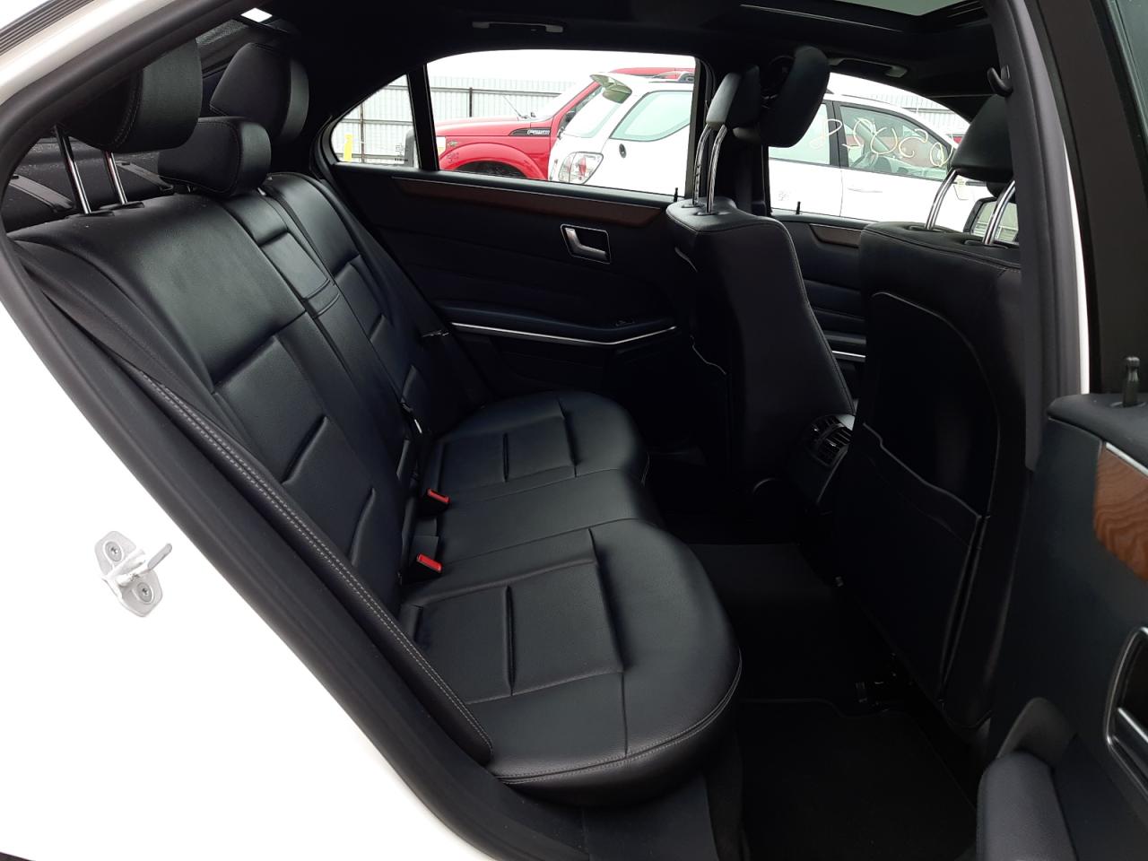 Photo 6 from auction – 2016 MERCEDES-BENZ E CLASS with VIN WDDHF5KB5GB214306