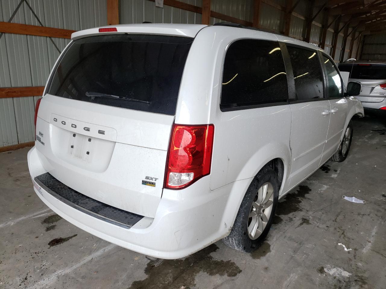 Photo 4 from auction – 2016 DODGE GRAND CARA with VIN 2C4RDGCG4GR344170