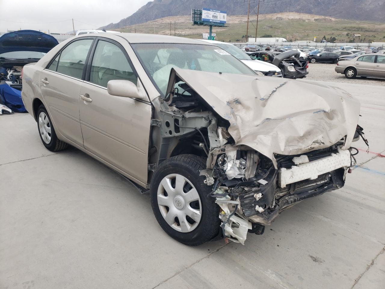 TOYOTA CAMRY LE 2004 with VIN 4T1BE32K24U904341 - Photo from auction