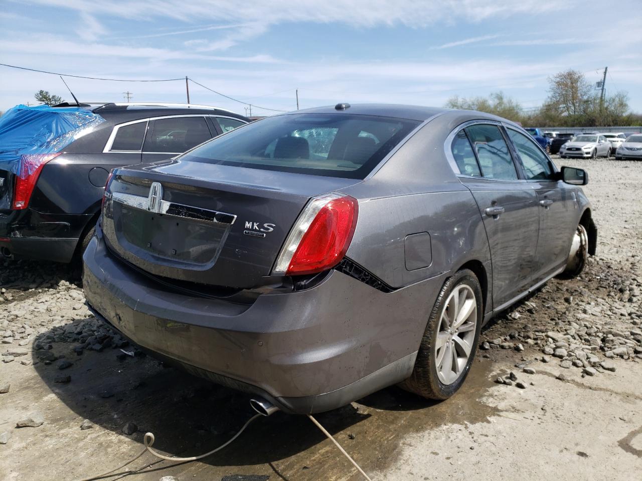 Photo 4 from auction – 2011 LINCOLN MKS with VIN 1LNHL9FT7BG604179