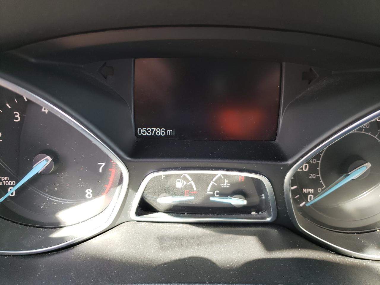 Photo 8 from auction – 2018 FORD ESCAPE SE with VIN 1FMCU9GD7JUC32938