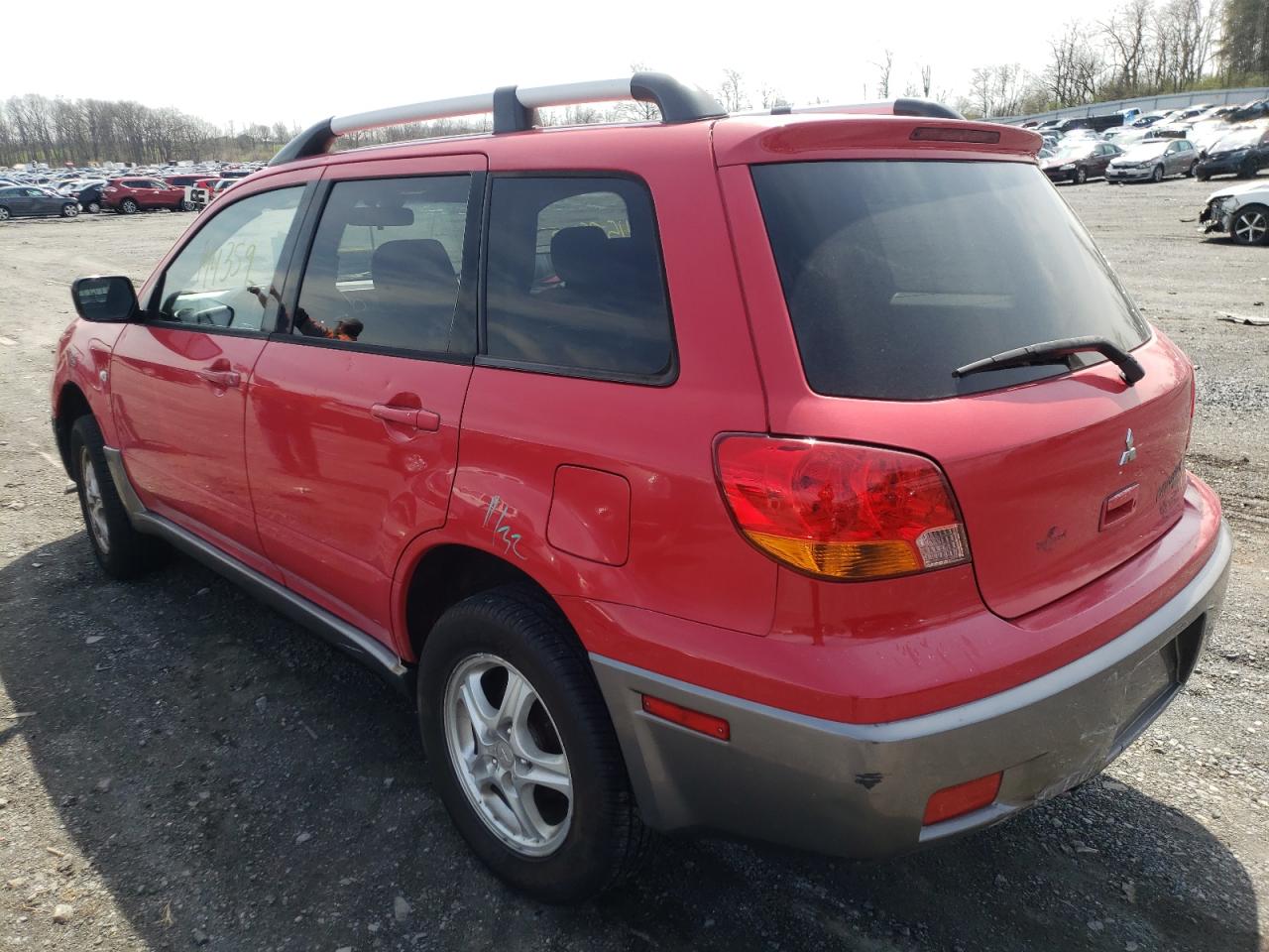 Photo 3 from auction – 2004 MITSUBISHI OUTLANDER with VIN JA4LZ31F74U057201