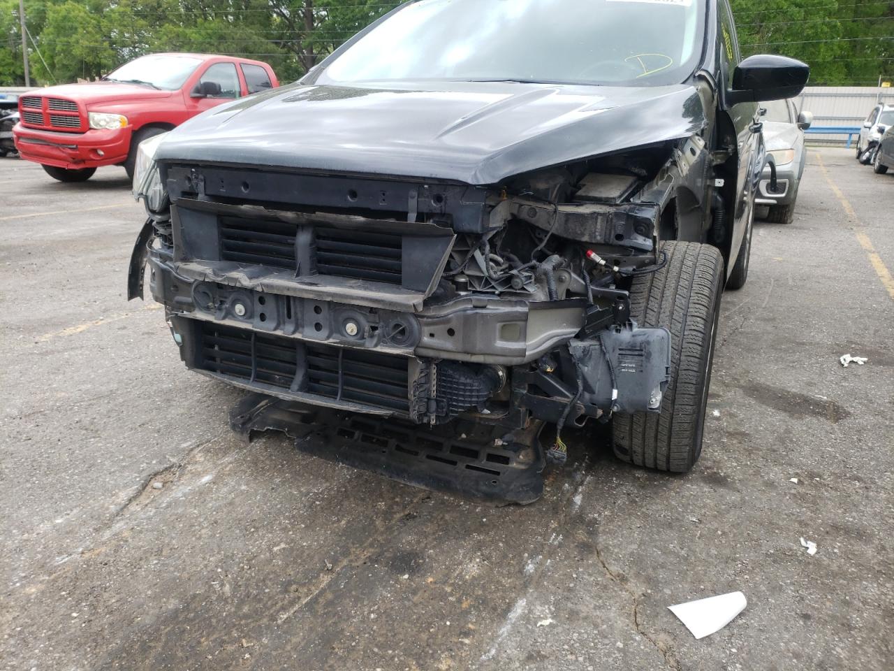 Photo 9 from auction – 2017 FORD ESCAPE SE with VIN 1FMCU9G97HUC03686