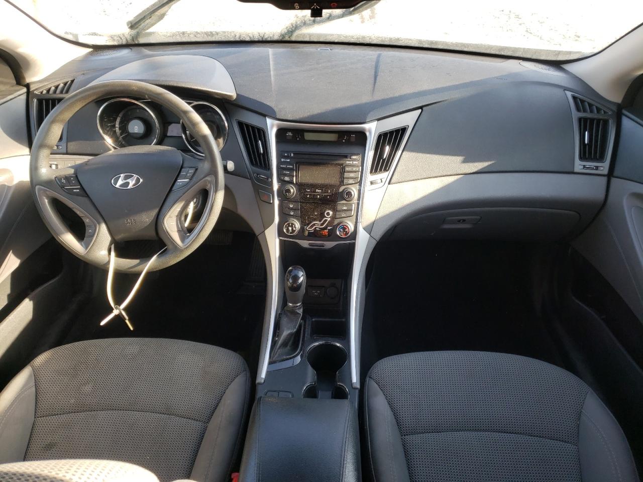 Photo 9 from auction – 2013 HYUNDAI SONATA GLS with VIN 5NPEB4AC0DH787699