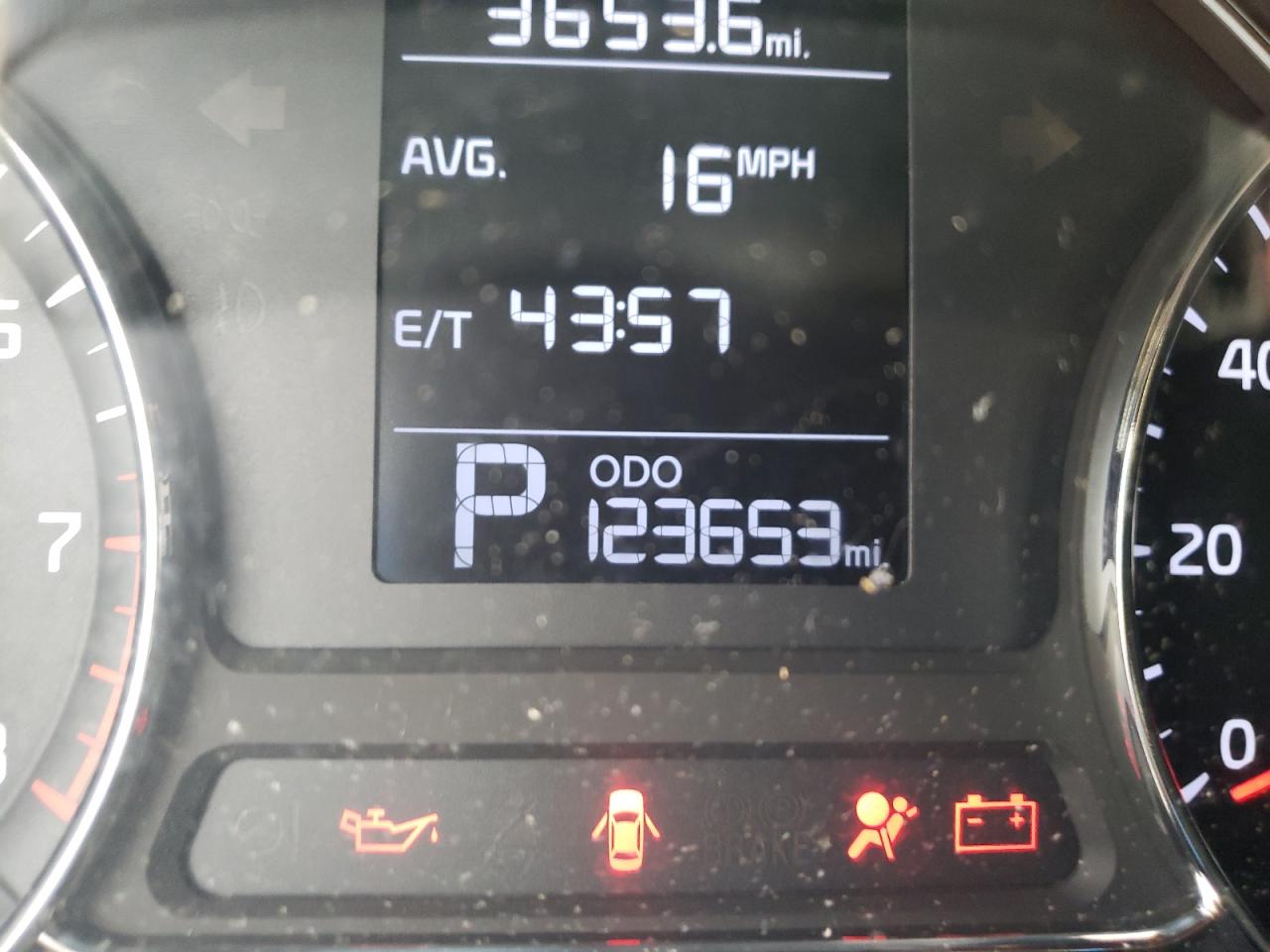 Photo 8 from auction – 2015 KIA FORTE LX with VIN KNAFX4A63F5338887