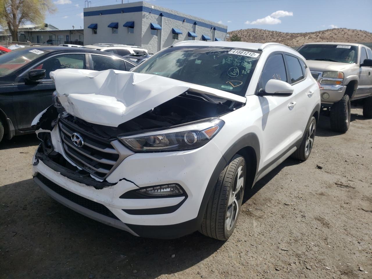 Photo 2 from auction – 2017 HYUNDAI TUCSON LIM with VIN KM8J33A28HU381206