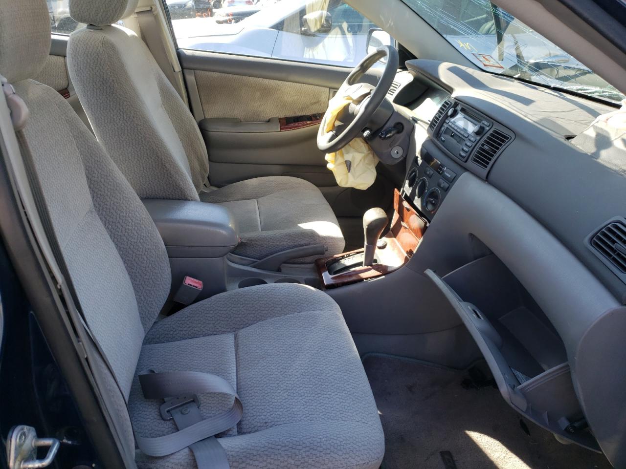 Photo 5 from auction – 2003 TOYOTA COROLLA CE with VIN 1NXBR32E63Z029634