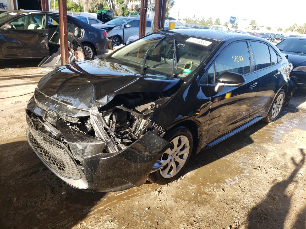 Photo 2 from auction – 2022 TOYOTA COROLLA LE with VIN JTDEPMAE9NJ212075