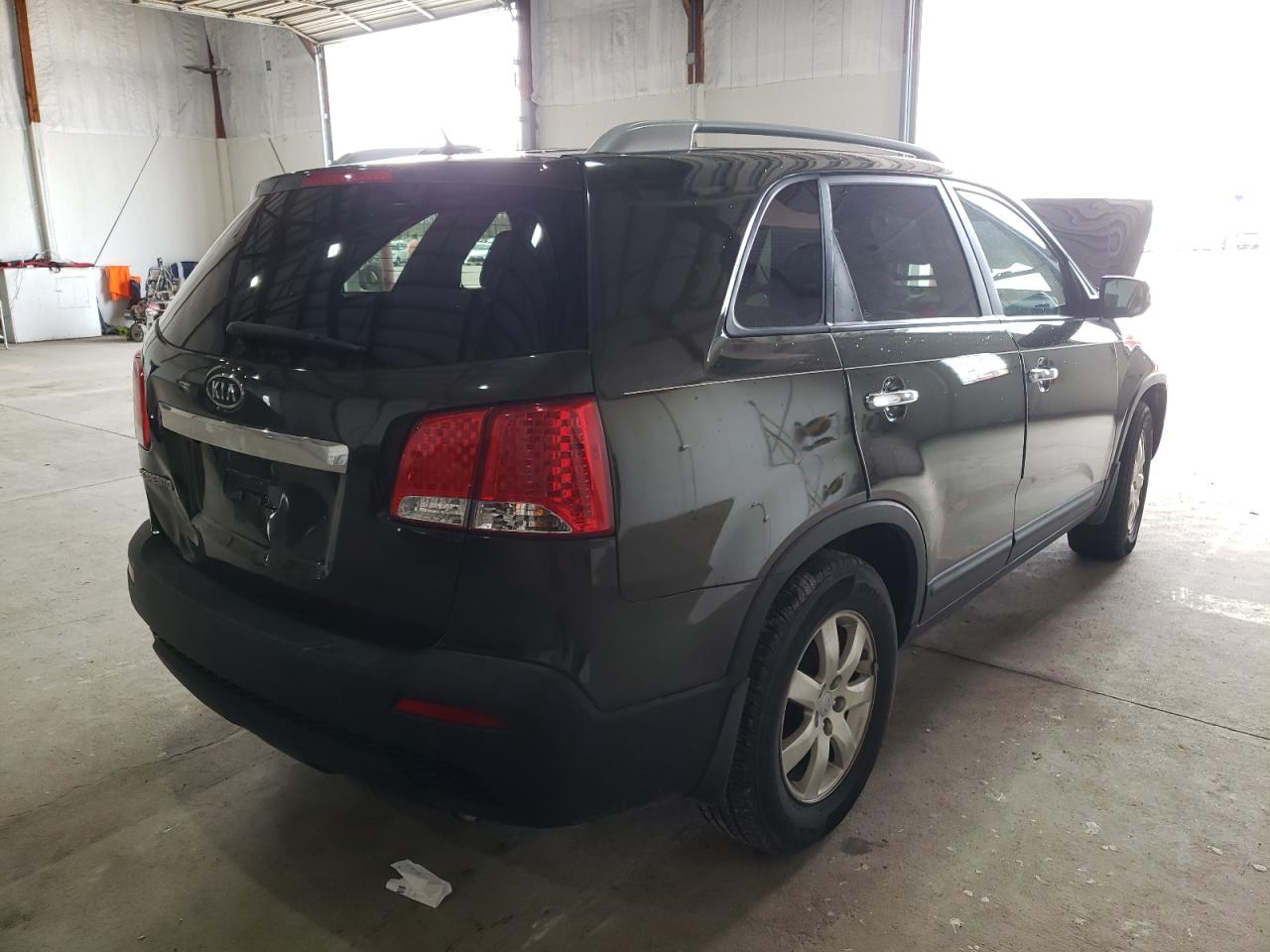 Photo 4 from auction – 2012 KIA SORENTO BA with VIN 5XYKT4A60CG224815