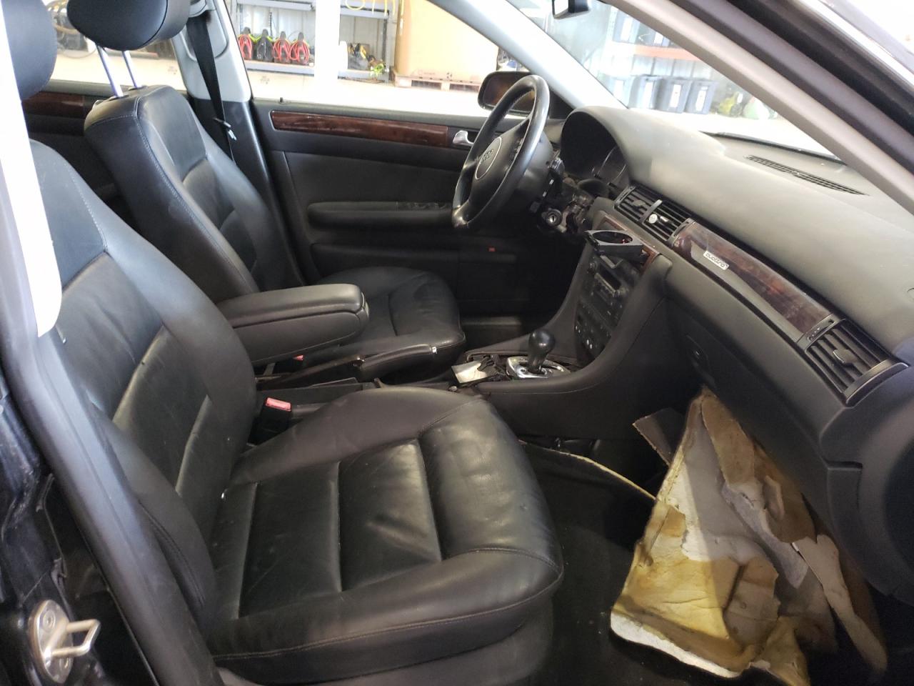 Photo 5 from auction – 2004 AUDI A6 S-LINE with VIN WAUCD64B14N088904