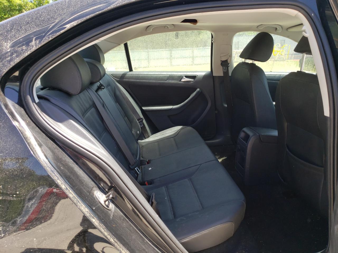 Photo 6 from auction – 2012 VOLKSWAGEN JETTA SE with VIN 3VWDP7AJ2CM334011