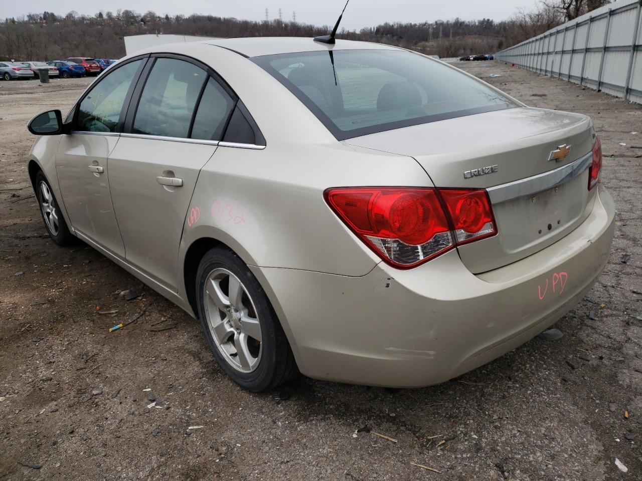 Photo 3 from auction – 2014 CHEVROLET CRUZE LT with VIN 1G1PC5SB6E7104615