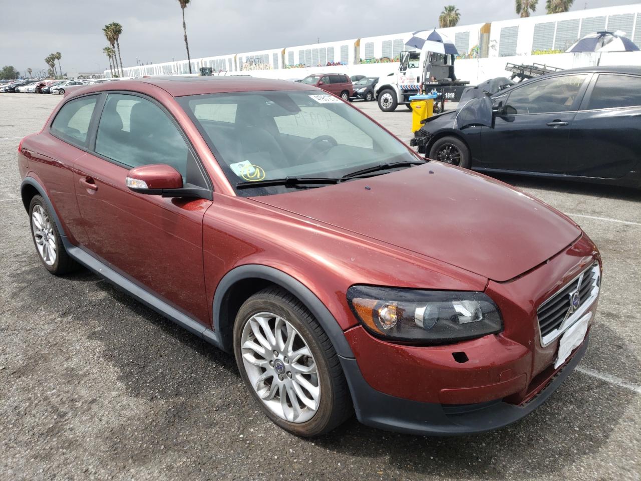 VOLVO C30 T5 2008 with VIN YV1MK672482074487 - Photo from auction