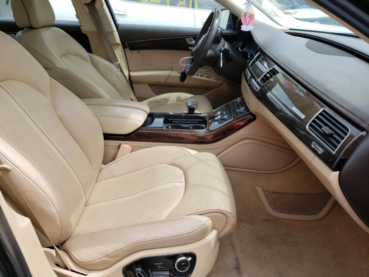 Photo 5 from auction – 2013 AUDI A8 L QUATT with VIN WAUR2AFD1DN027098