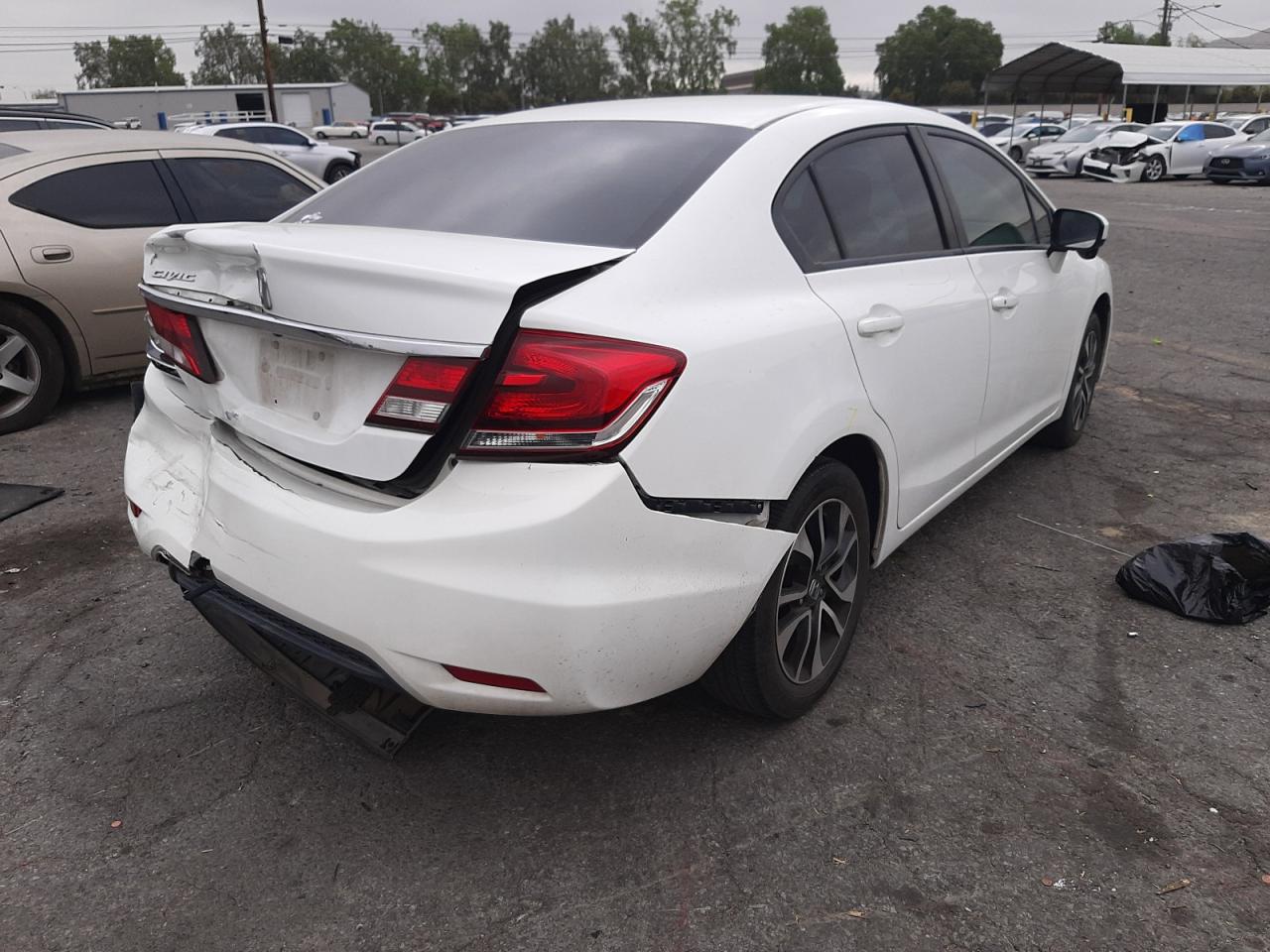 Foto 4 de la subasta – 2014 HONDA CIVIC EX con VIN 19XFB2F86EE258681