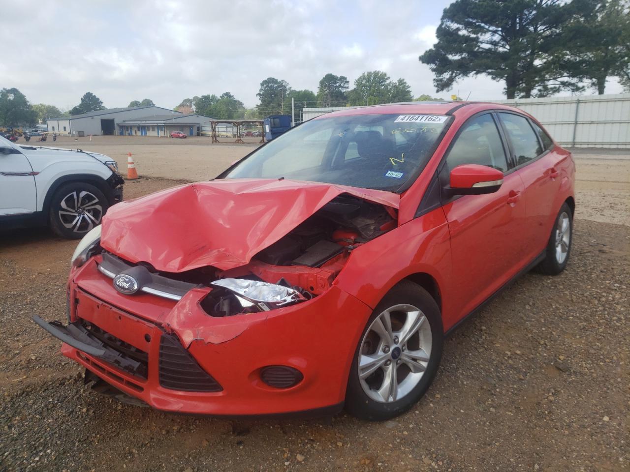 Photo 2 from auction – 2014 FORD FOCUS SE with VIN 1FADP3F2XEL186682