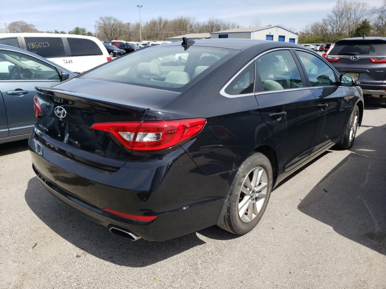 Photo 4 from auction – 2015 HYUNDAI SONATA SE with VIN 5NPE24AF6FH213685