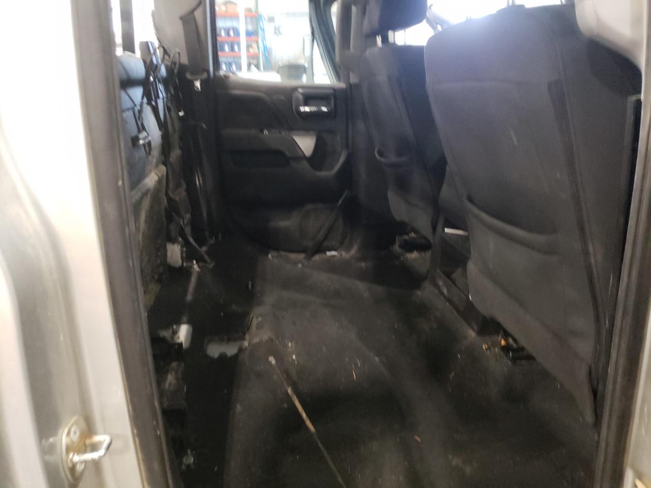 Photo 6 from auction – 2019 CHEVROLET SILVERADO with VIN 2GCVKPEC7K1119716