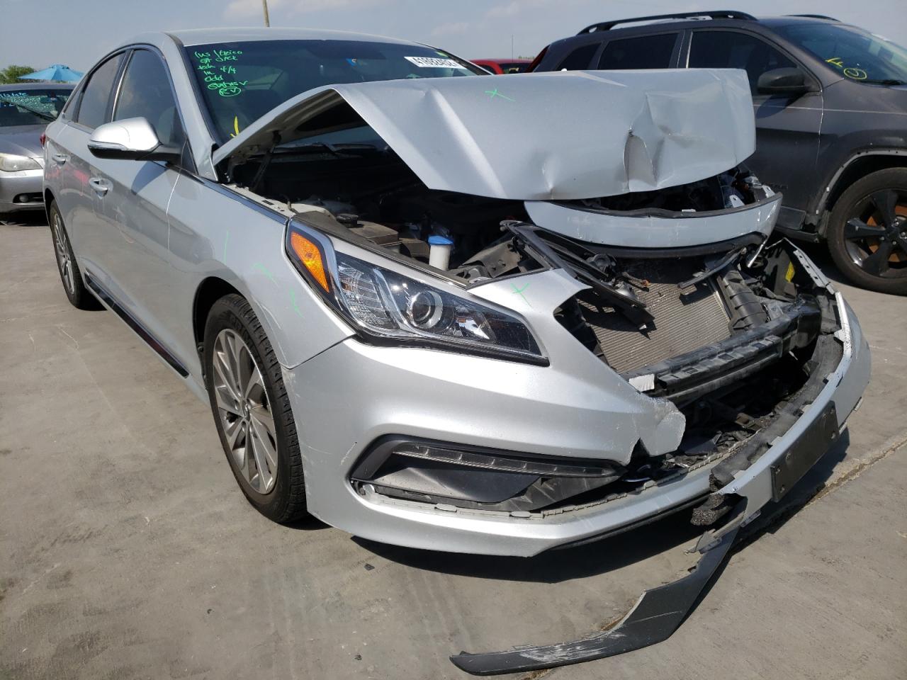 HYUNDAI SONATA SPO 2015 with VIN 5NPE34AF2FH233316 - Photo from auction