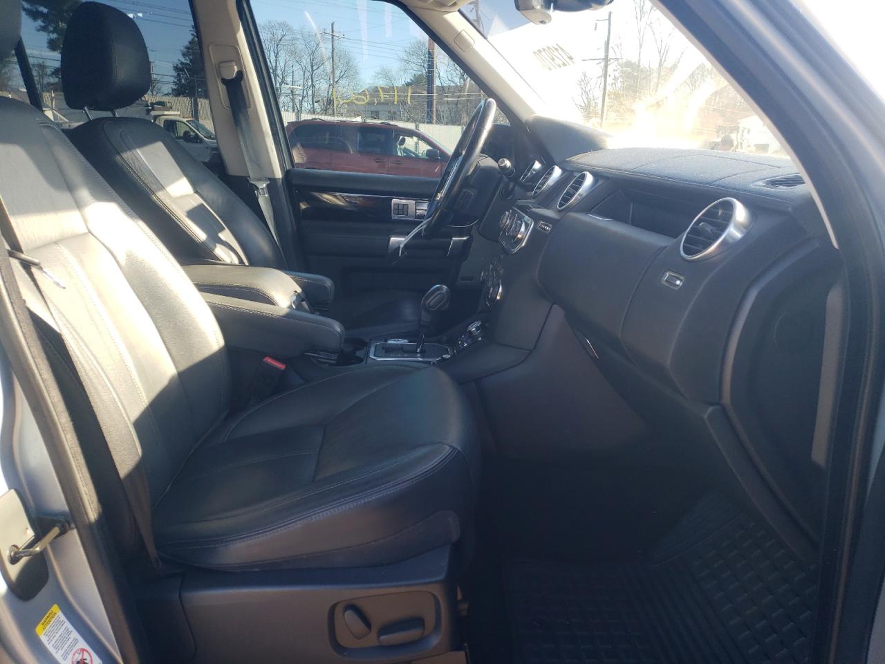 Photo 5 from auction – 2012 LAND ROVER LR4 HSE LU with VIN SALAK2D49CA598362