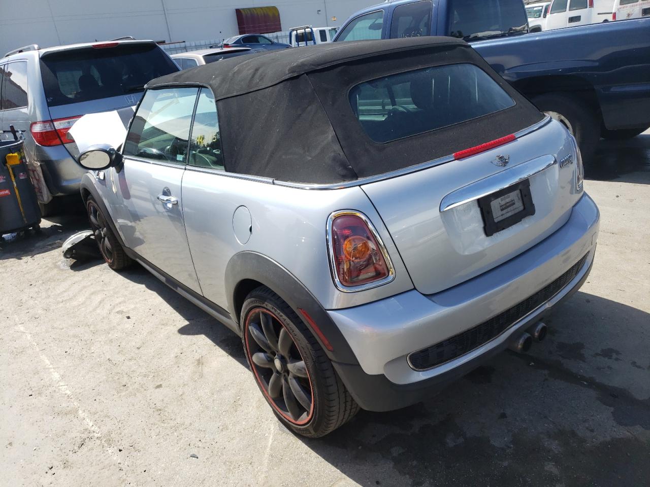 Photo 3 from auction – 2010 MINI COOPER S with VIN WMWMS3C53ATY51615