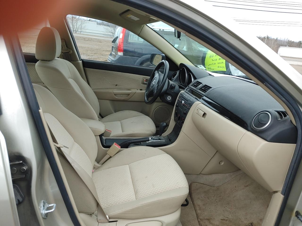 Photo 5 from auction – 2004 MAZDA 3 I with VIN JM1BK12F341166345