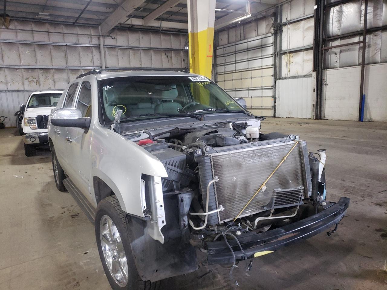 CHEVROLET AVALANCHE 2013 with VIN 3GNMCGE01DG190460 - Photo from auction