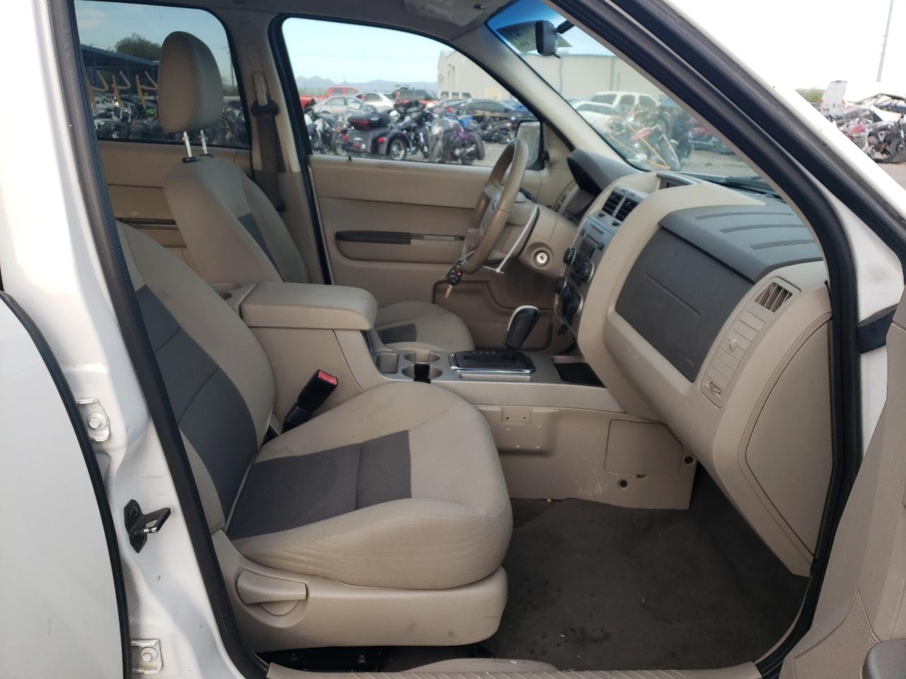 Photo 5 from auction – 2008 FORD ESCAPE HEV with VIN 1FMCU59H78KA75796
