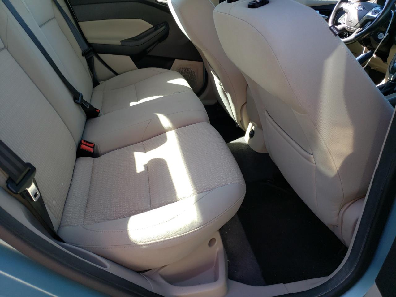Photo 6 from auction – 2012 FORD FOCUS SEL with VIN 1FAHP3H22CL104178