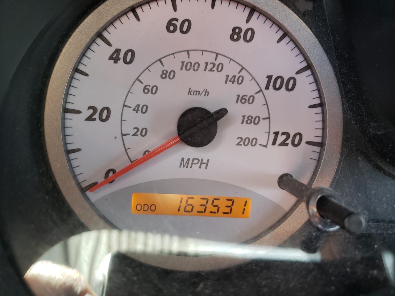 Photo 8 from auction – 2004 TOYOTA RAV4 with VIN JTEGD20V040009972