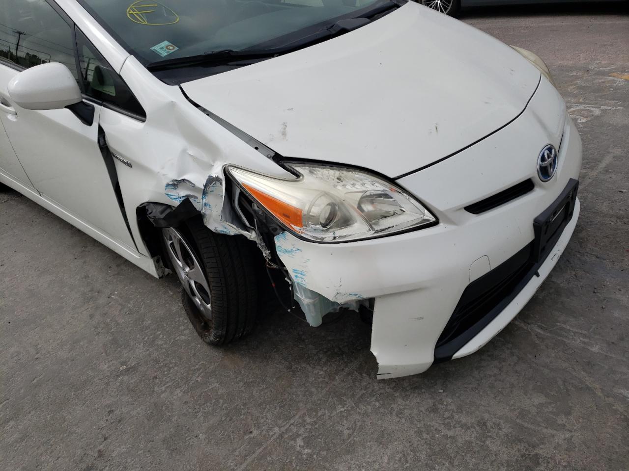 Photo 9 from auction – 2014 TOYOTA PRIUS with VIN JTDKN3DU6E1784937