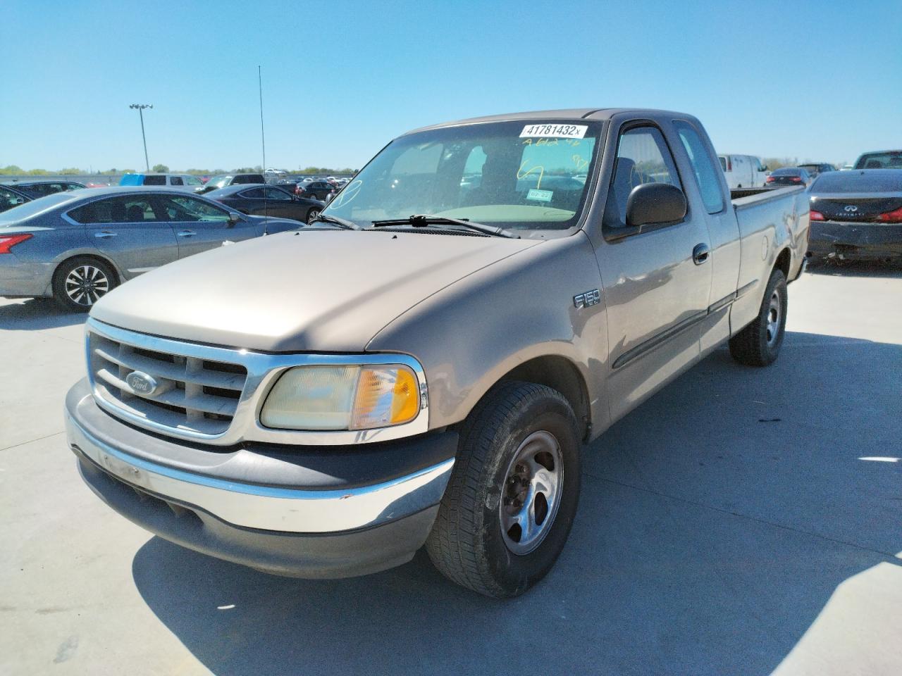 Photo 2 from auction – 2002 FORD F150 with VIN 1FTRX17282NA61246