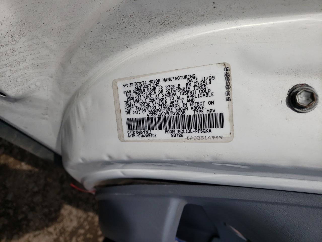 Photo 10 from auction – 2000 TOYOTA SIENNA LE with VIN 4T3ZF13C3YU233606