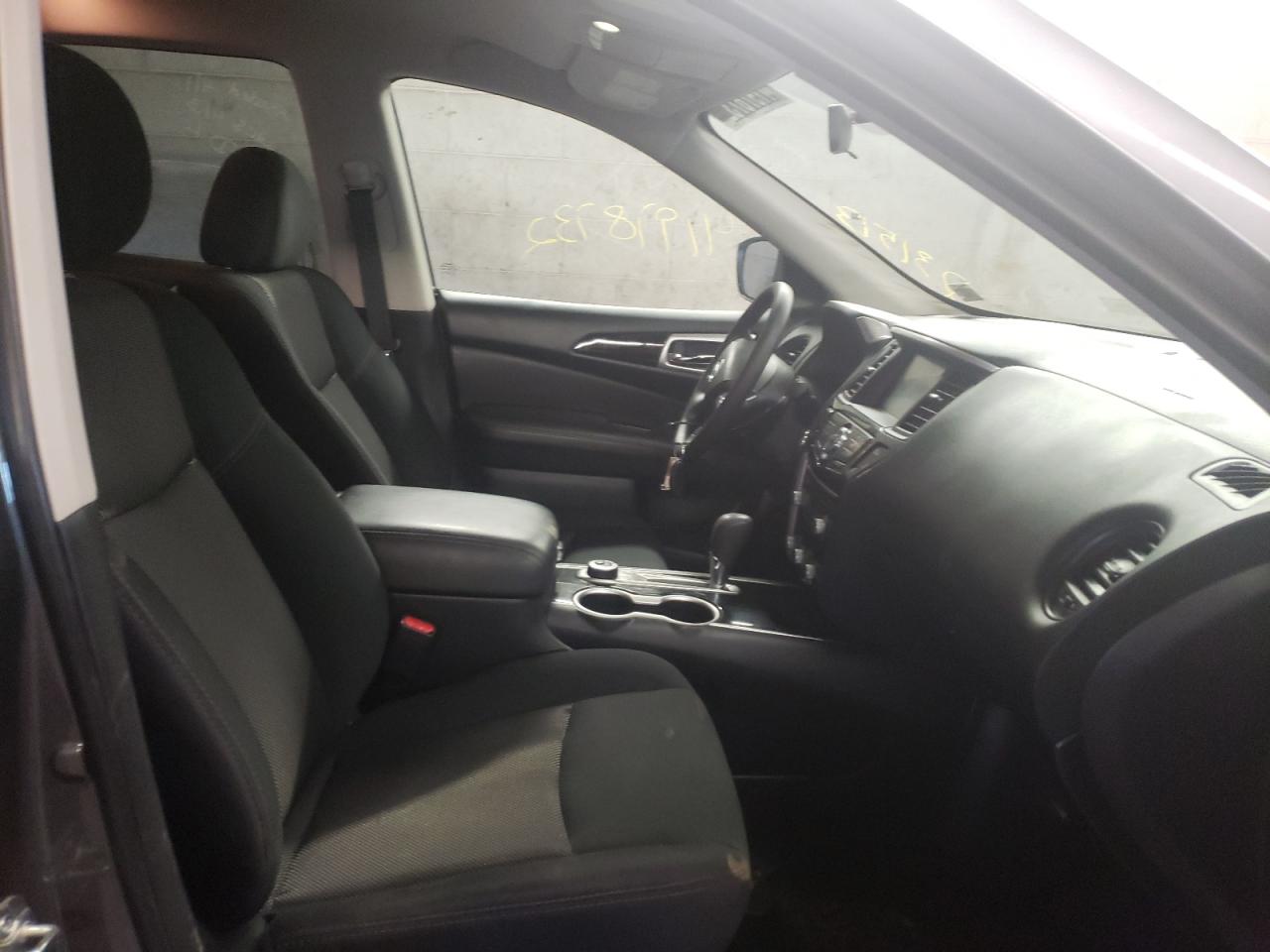 Photo 5 from auction – 2019 NISSAN PATHFINDER with VIN 5N1DR2MM9KC646120
