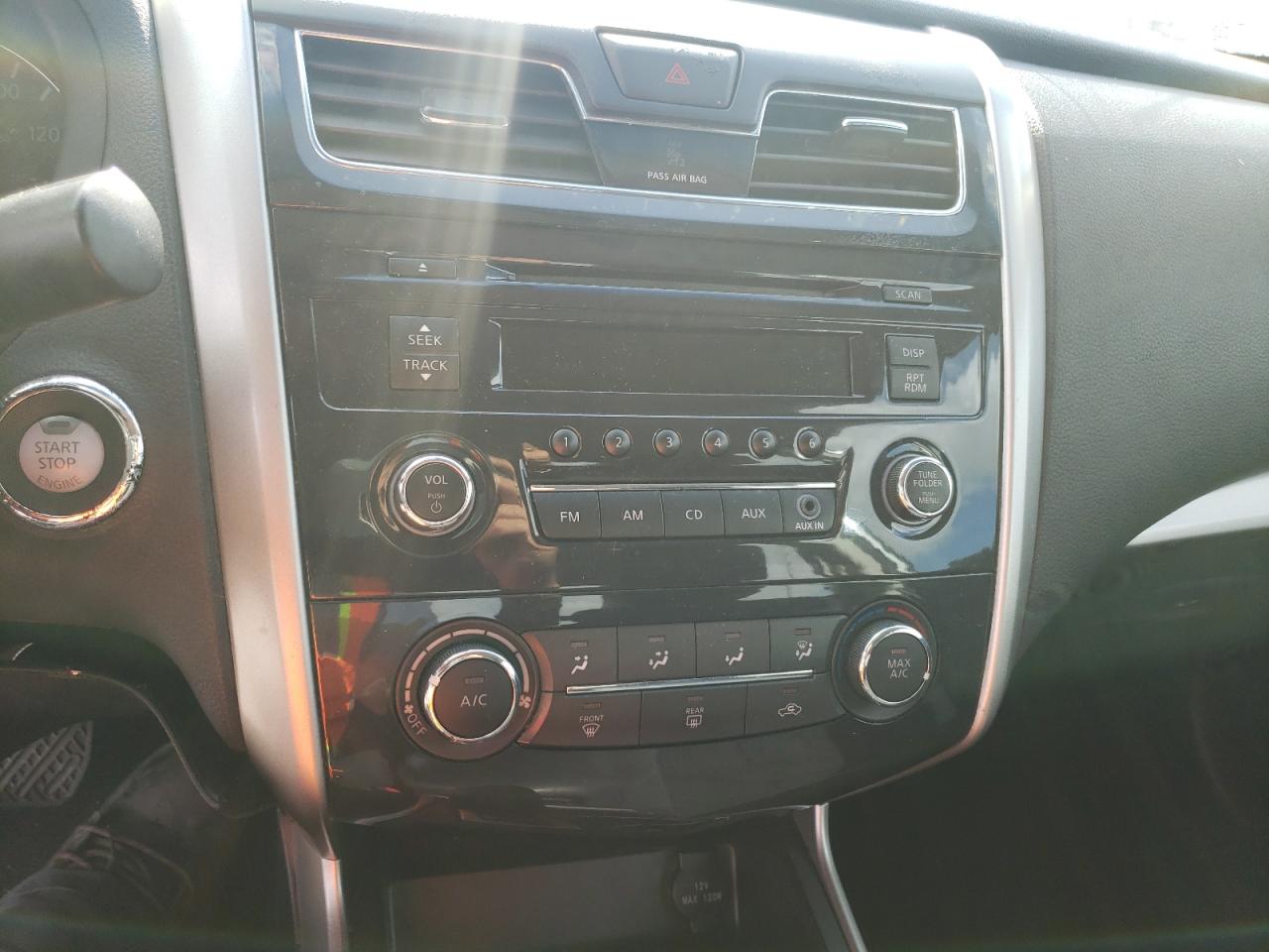 Photo 9 from auction – 2015 NISSAN ALTIMA 2.5 with VIN 1N4AL3AP4FN914701