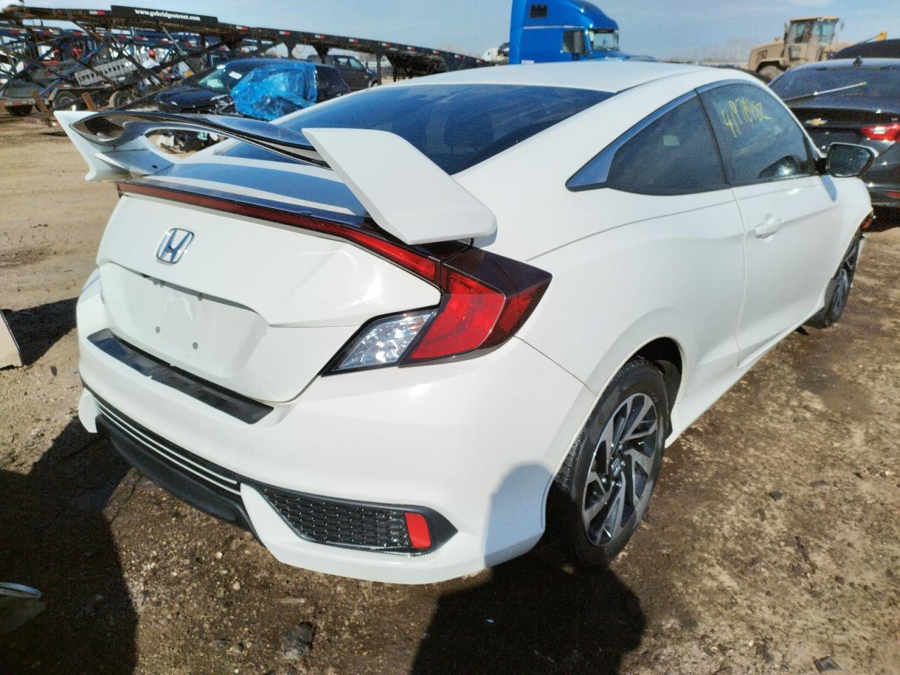 Photo 4 from auction – 2016 HONDA CIVIC LX with VIN 2HGFC4B55GH305146