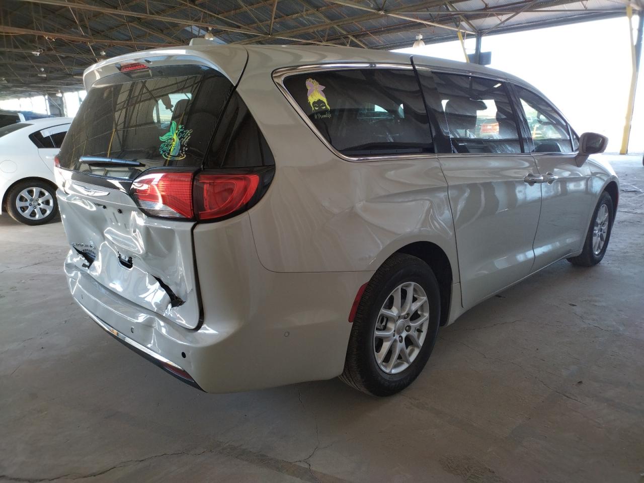 Photo 4 from auction – 2020 CHRYSLER PACIFICA T with VIN 2C4RC1FG5LR135820