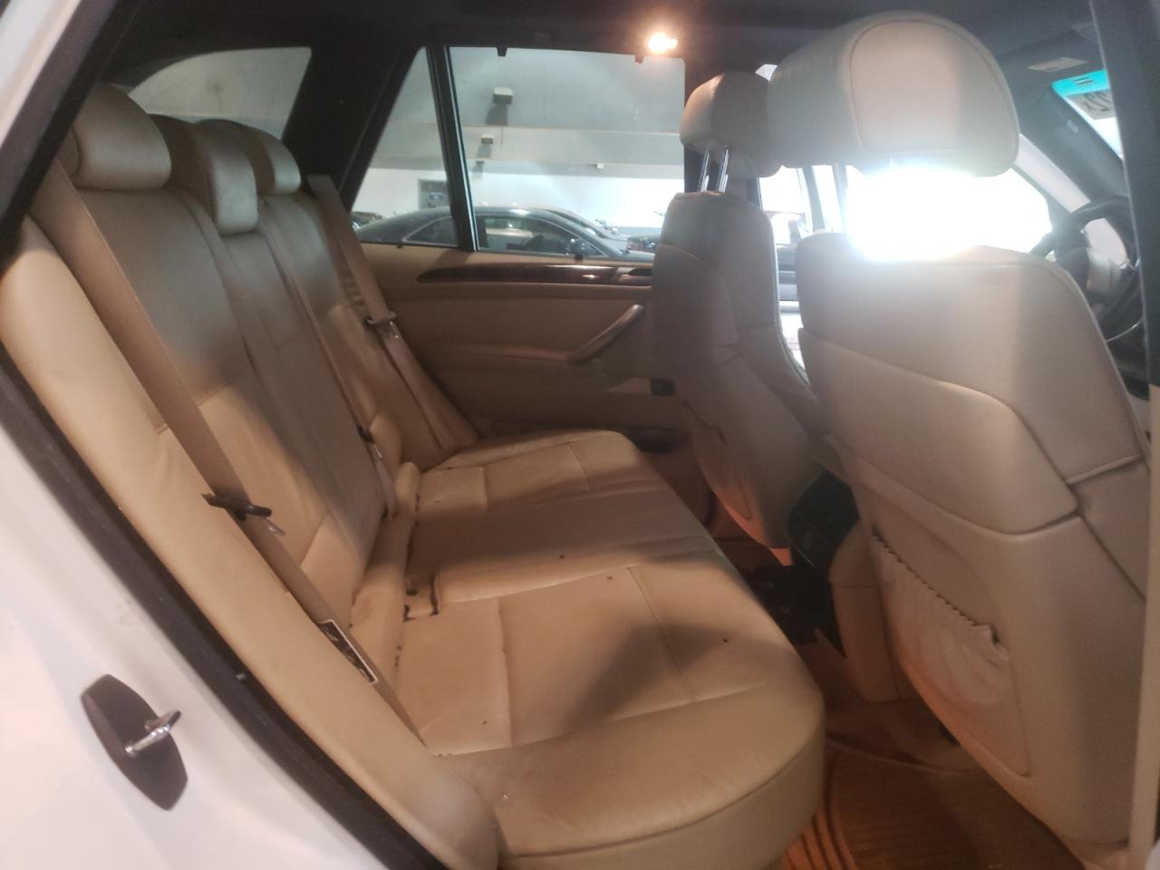 Photo 6 from auction – 2006 BMW X5 4.4I with VIN 5UXFB53586LV29288