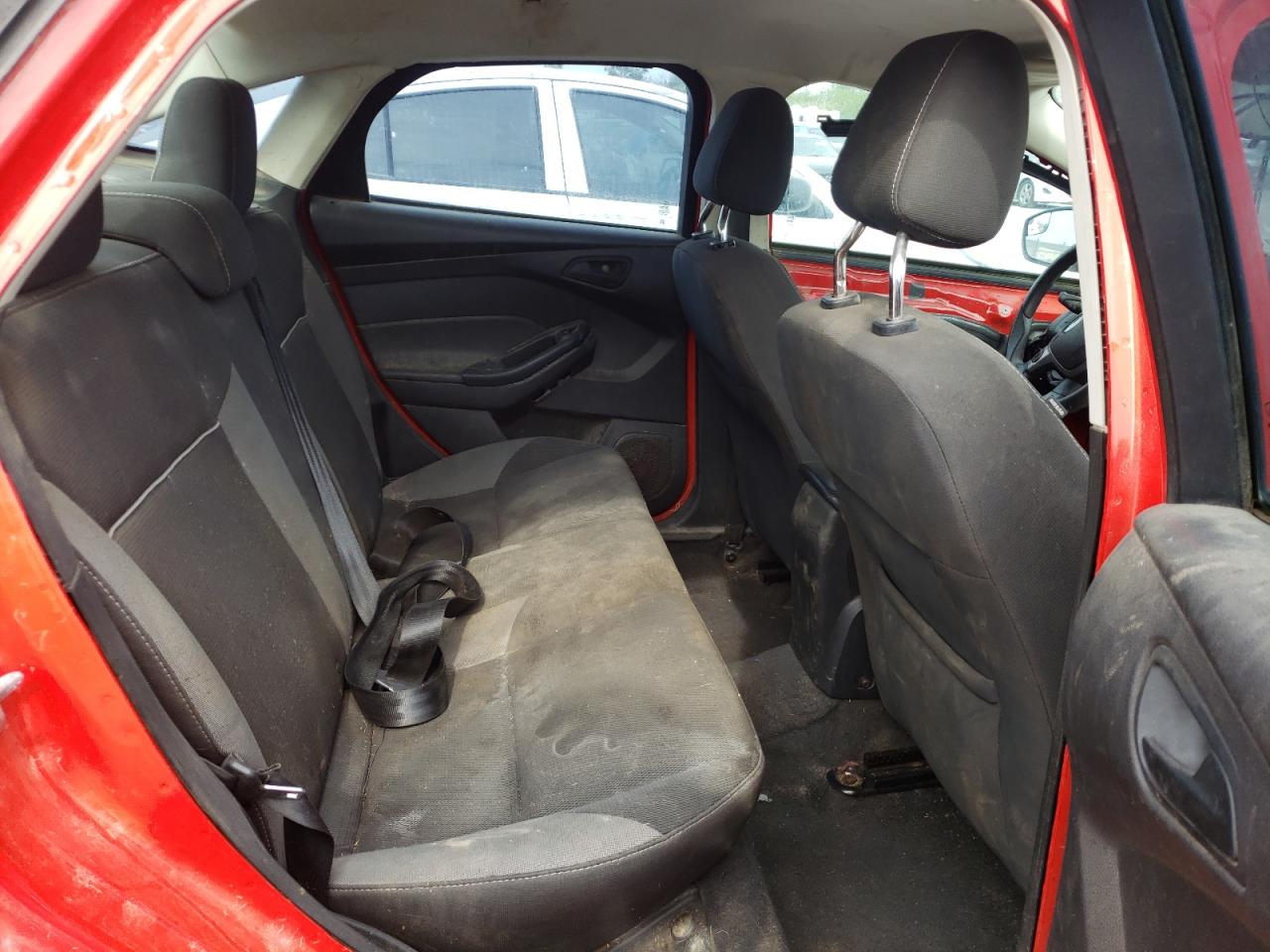 Photo 6 from auction – 2012 FORD FOCUS SE with VIN 1FAHP3F25CL333599