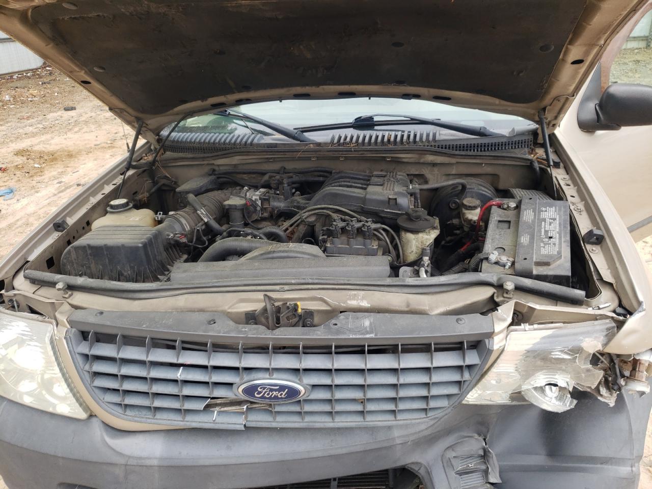 Photo 7 from auction – 2004 FORD EXPLORER X with VIN 1FMZU62K14UA86460
