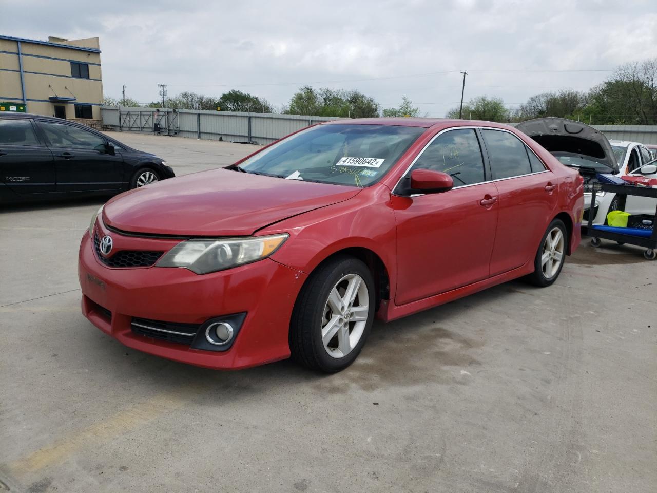 Photo 2 from auction – 2012 TOYOTA CAMRY BASE with VIN 4T1BF1FK6CU585696