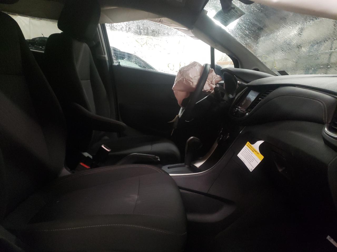 Photo 5 from auction – 2020 CHEVROLET TRAX 1LT with VIN 3GNCJPSB0LL332486