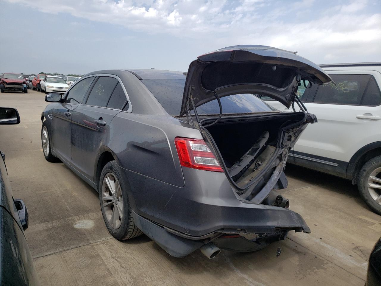 Photo 3 from auction – 2013 FORD TAURUS SEL with VIN 1FAHP2E82DG109216