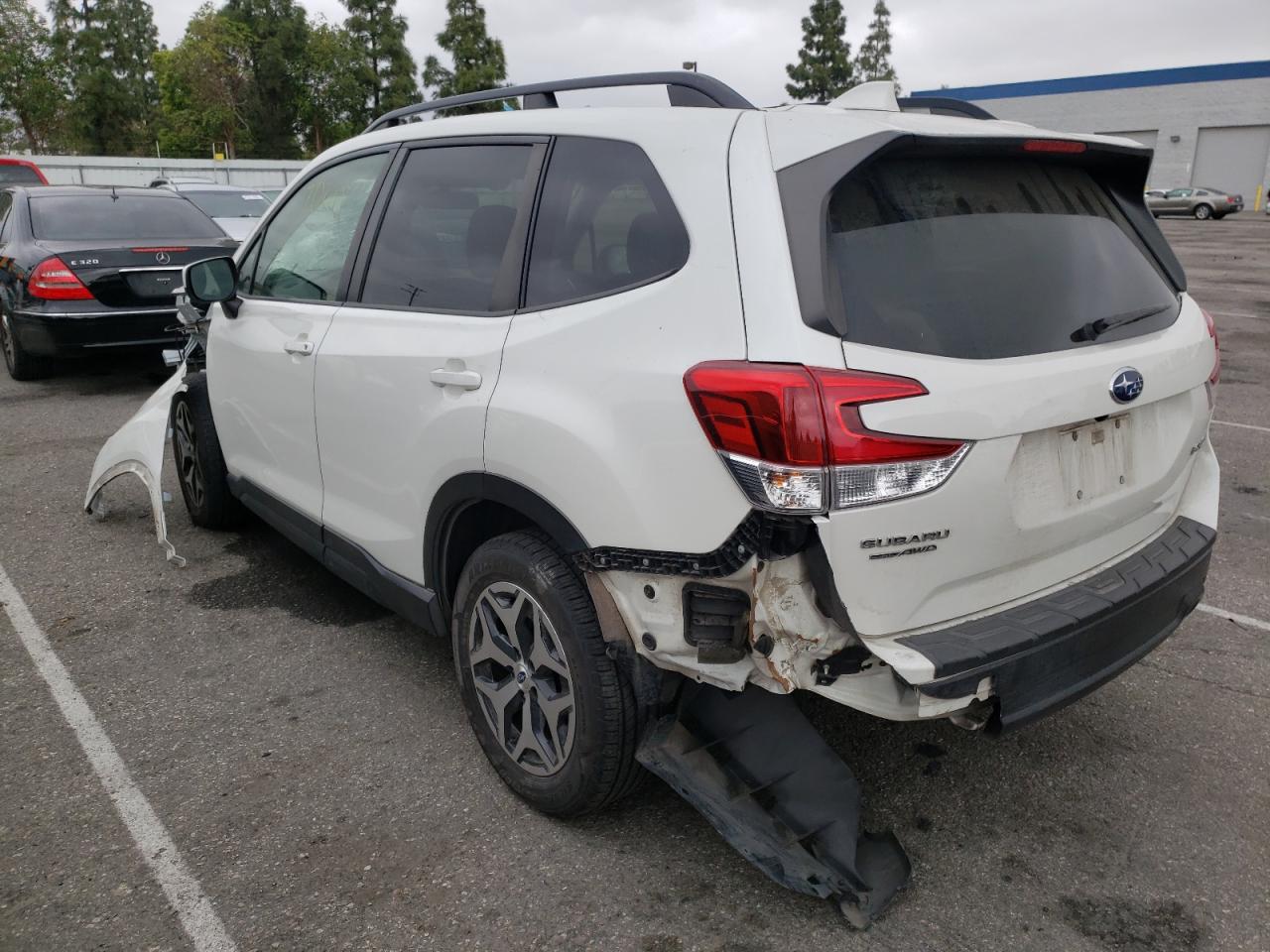 Photo 3 from auction – 2019 SUBARU FORESTER P with VIN JF2SKAEC9KH444382